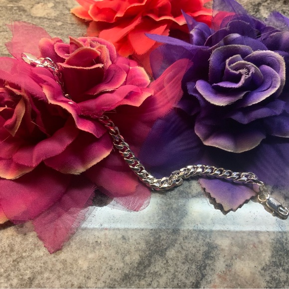 ♥️BRAND NEW 925 Stylish Silver curb link Chain Bracelet. - Picture 2 of 5